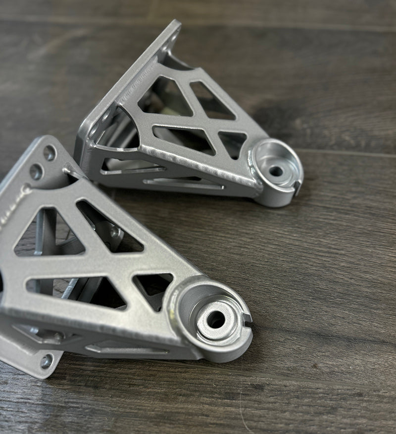 W201/W124 6cyl M103/M104/om603/om605/om606 swap engine mounts