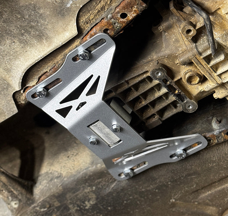 Mercedes 716.6 6speed gearbox mount for W201  5 & 6 cyl Swap