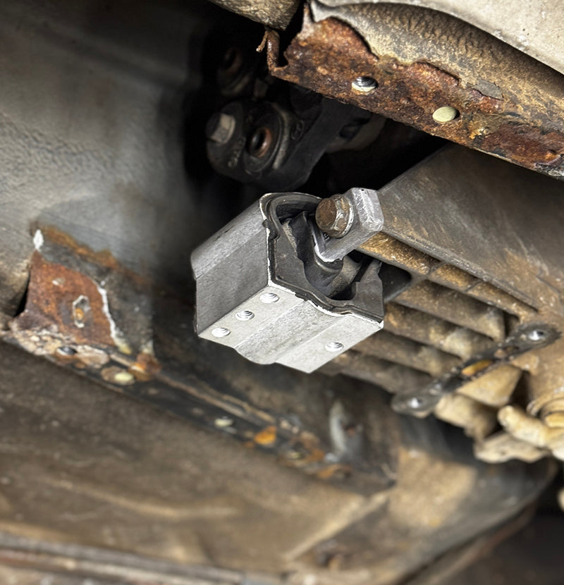 Mercedes 716.6 6speed gearbox mount for W201  5 & 6 cyl Swap